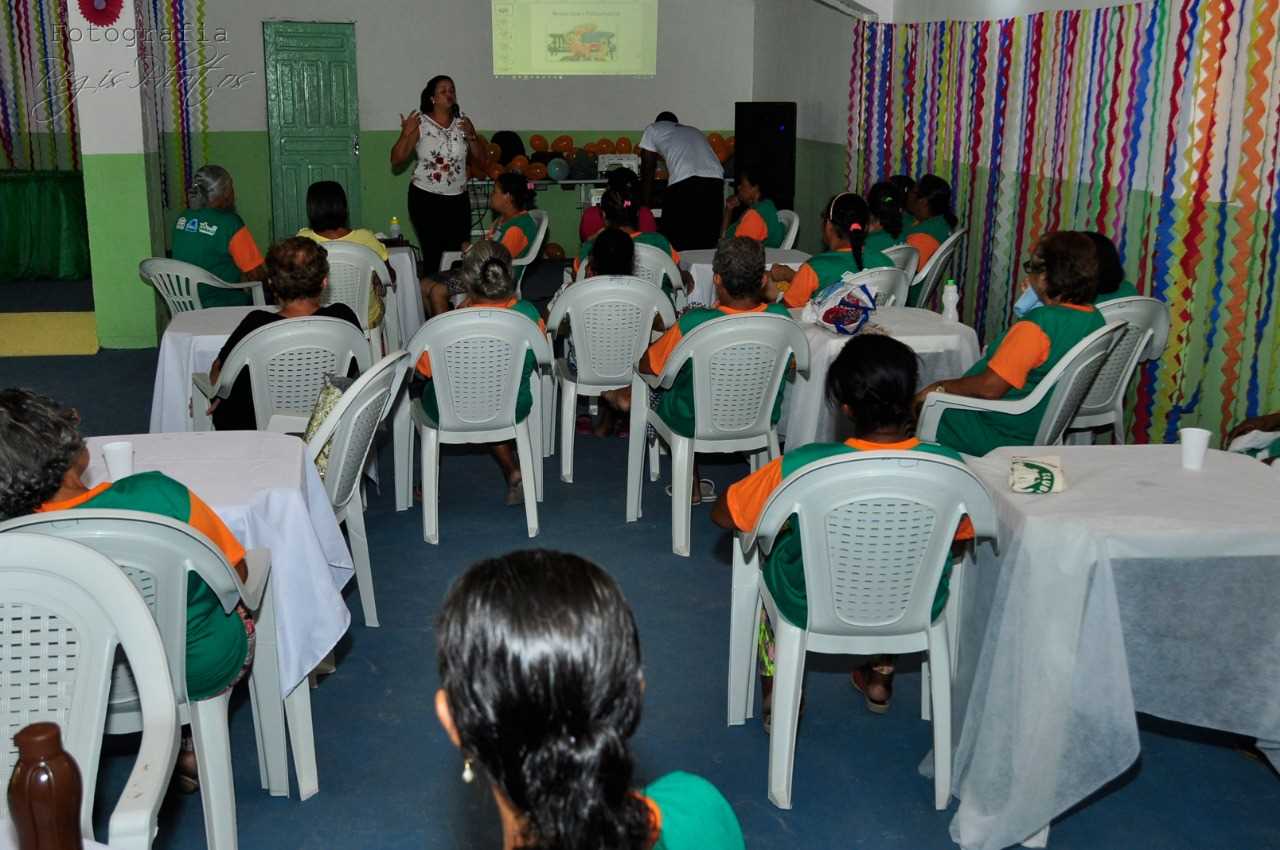 Reencontro do Clube da Melhor Idade marca nova ampliação e discursão sobre Conferência
